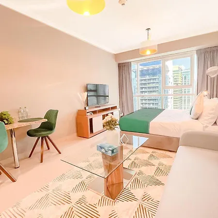 Cosmos Living Stylish Studio Near Marina Dubai Exterior photo