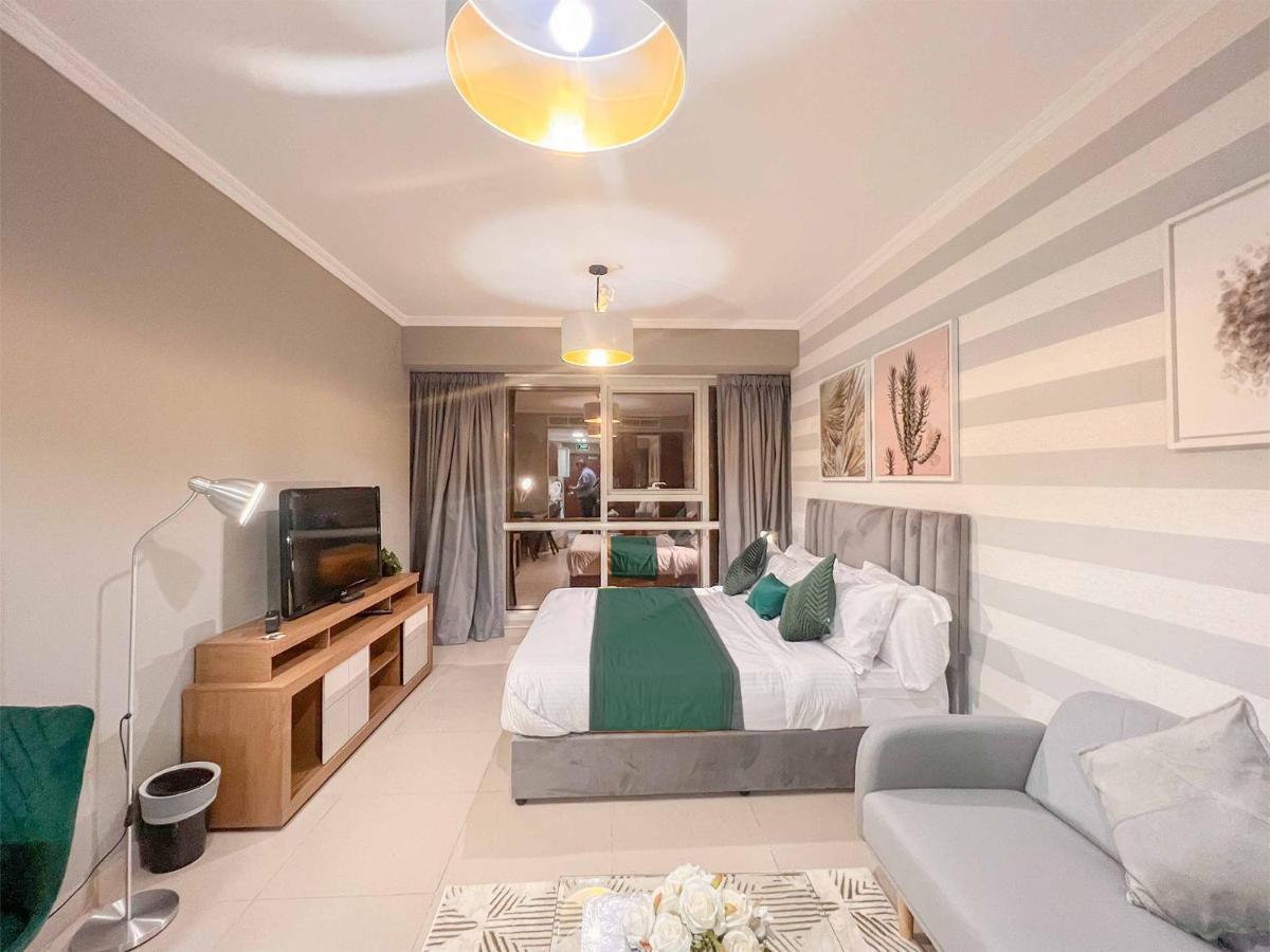 Апартаменти Cosmos Living Stylish Near Marina Дубай
