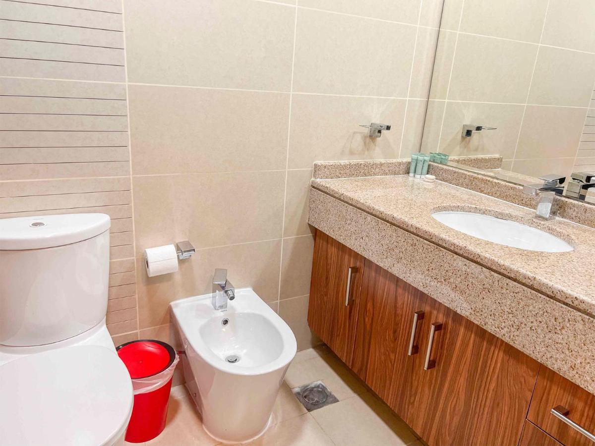 Апартаменти Cosmos Living Stylish Near Marina
